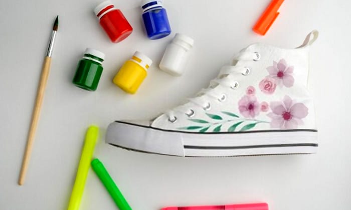 best-paint-pens-for-canvas