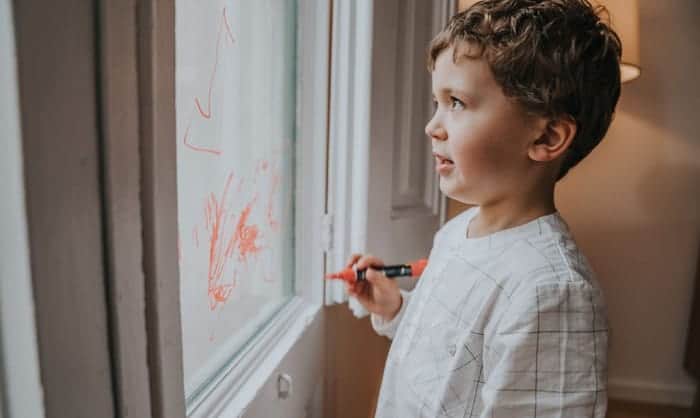 window-chalk-markers