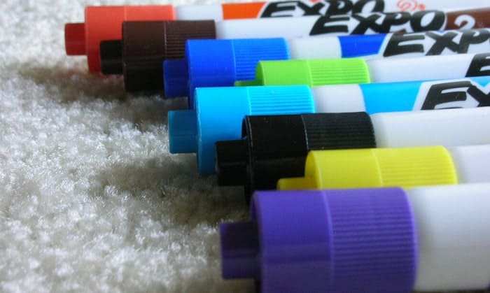 remove-marker-from-plastic