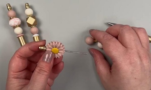 Step-3-of-Make-Beaded-Pens