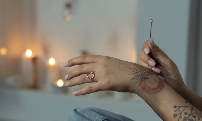Tips-For-Safety——Stick-And-Poke-Tattoo-DIY